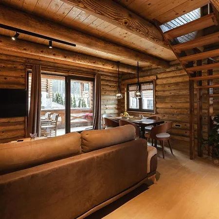 Aurum Chalet *